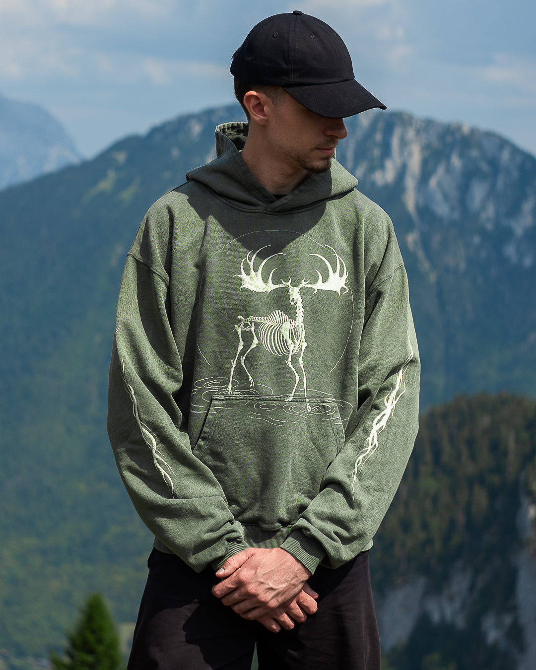 Sweat à capuche Réminiscence Olive vintage Quelque Part